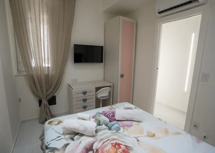 Apartment Dimora Santi E Marinai *