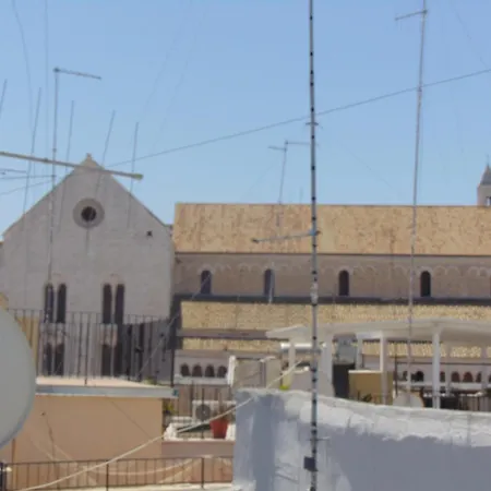 Dimora Santi E Marinai *