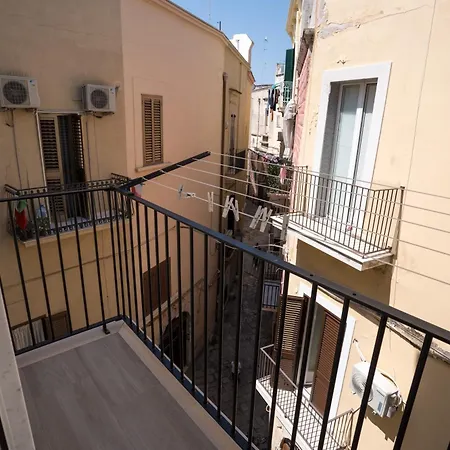 Apartment Dimora Santi E Marinai Bari