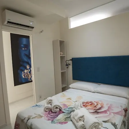 Dimora Santi E Marinai * Bari