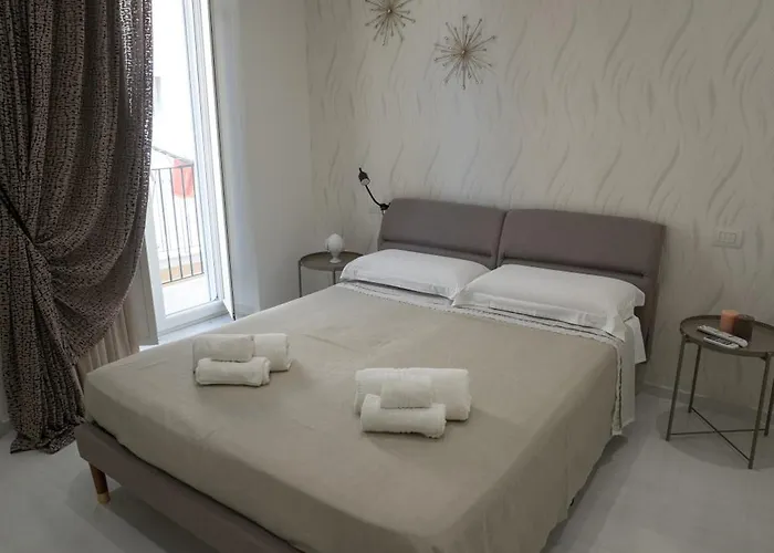 Dimora Santi E Marinai Апартаменты Бари